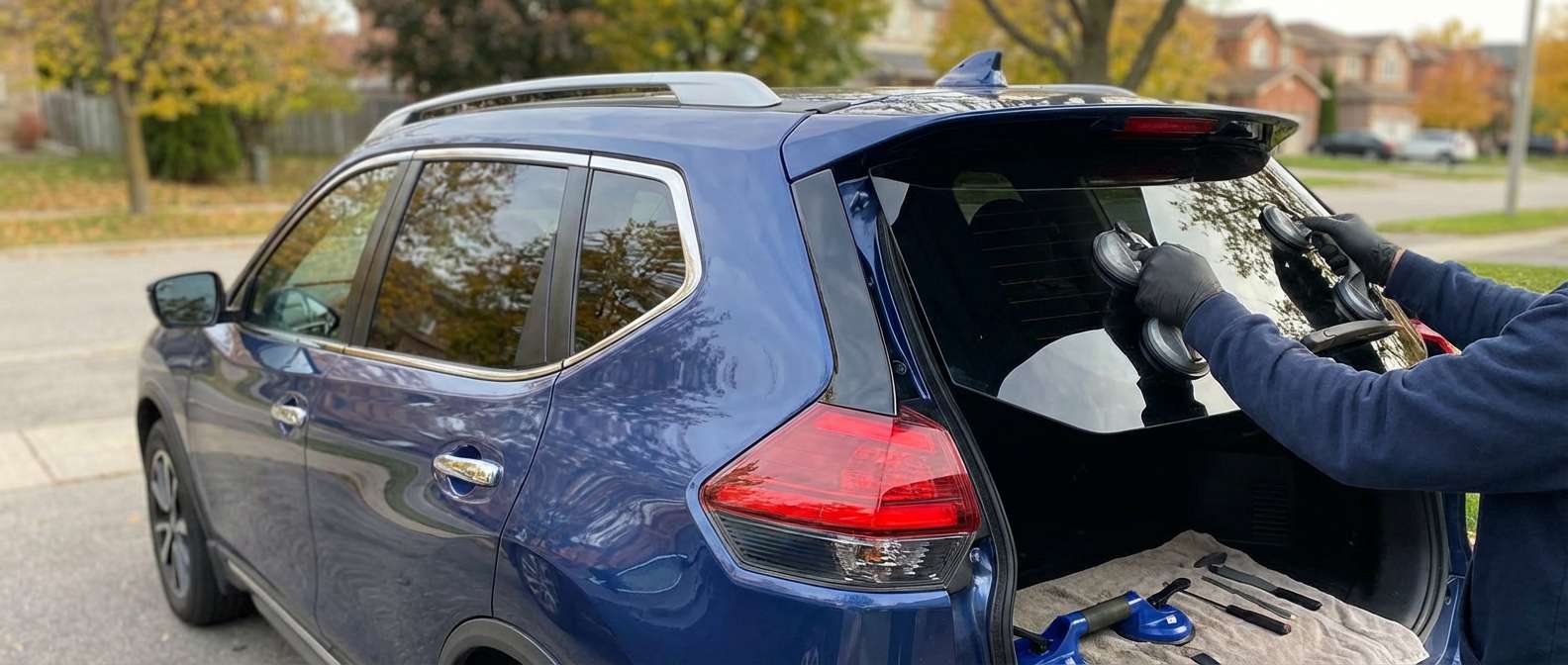 Back Glass Replacement for Nissan Rogue 2014-2020 by Alexwindshield