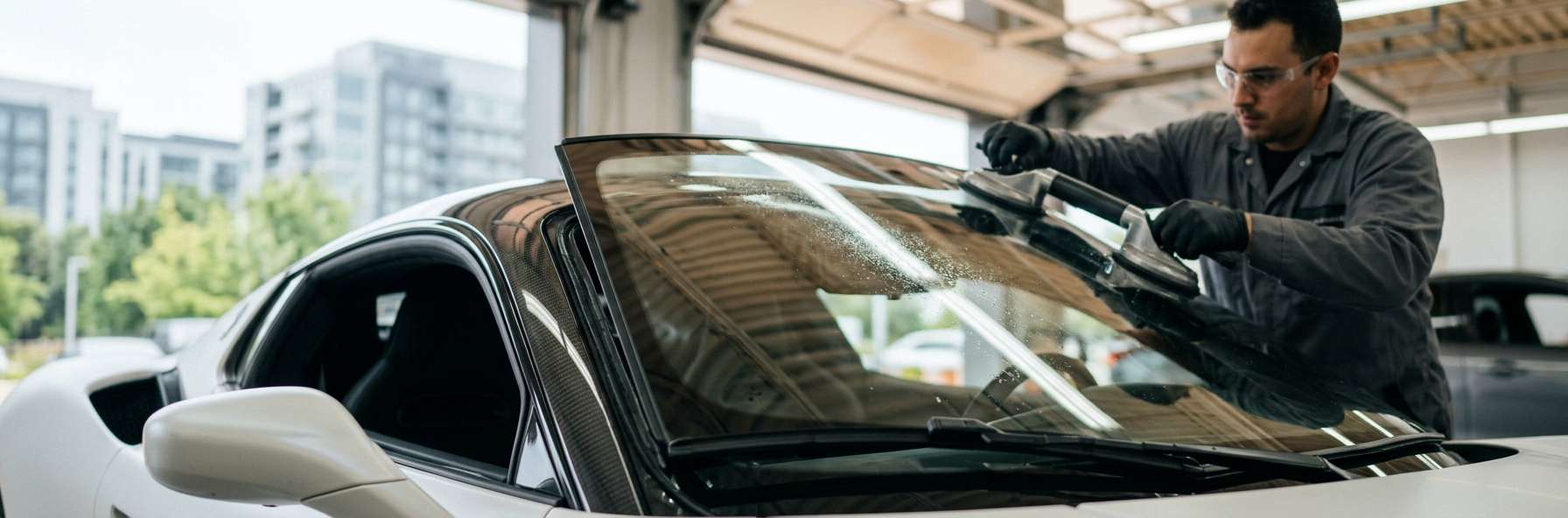 Windshield Replacement for Maserati MC20 / Cielo 2021-2027 by Alexwindshield